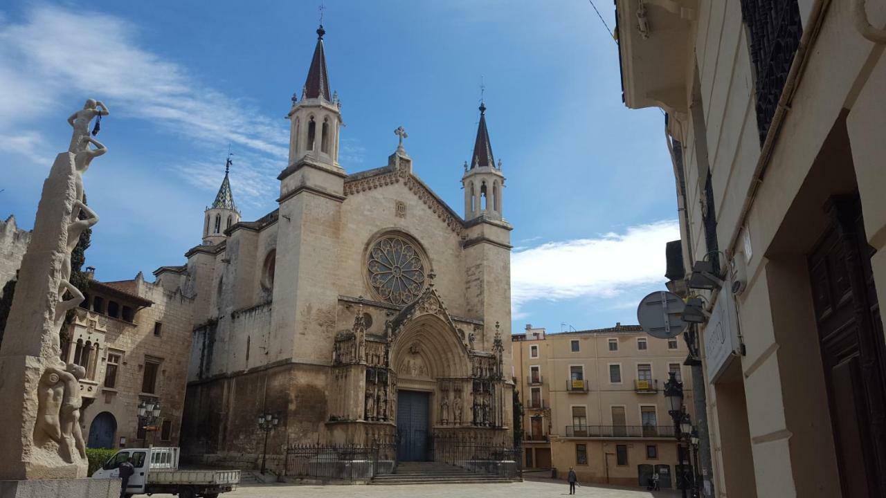 Hostel Penedes Vilafranca del Penedès Exterior foto