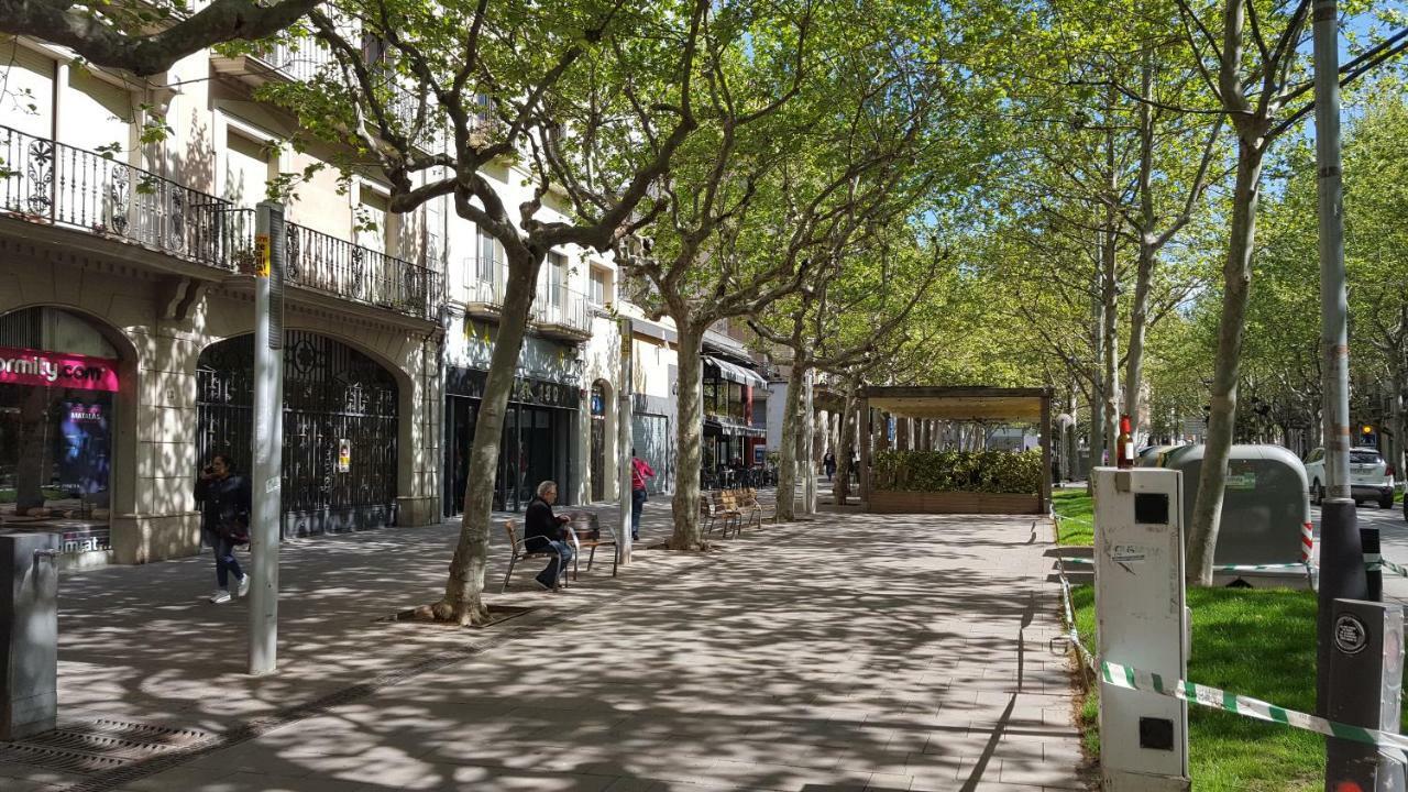 Hostel Penedes Vilafranca del Penedès Exterior foto