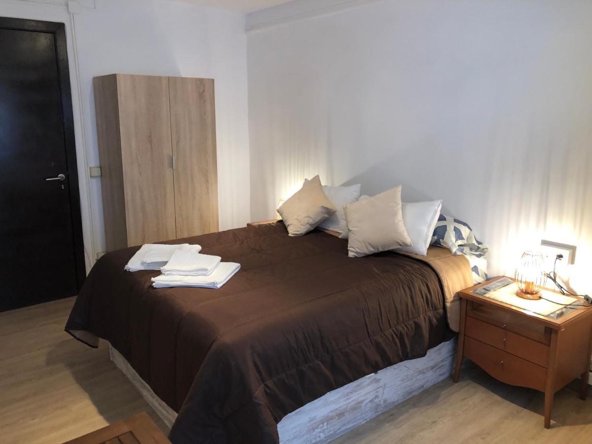 Hostel Penedes Vilafranca del Penedès Exterior foto